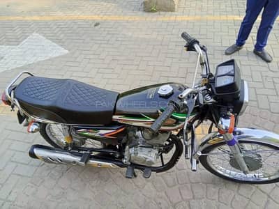 Honda 125cc 2016 model only WhatsApp 03=02=60=25=4=11