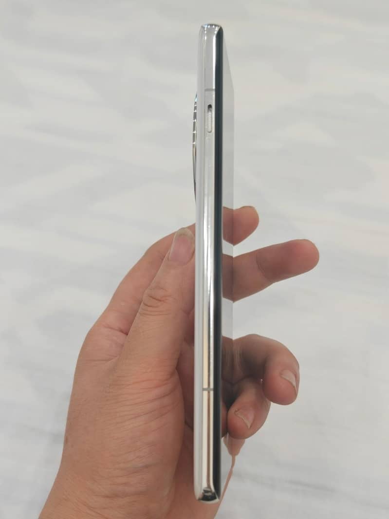 One Plus 12 6