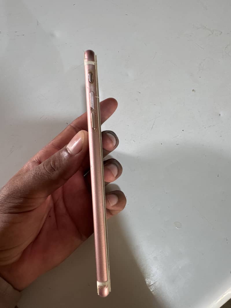 Apple iPhone 7 Plus 3