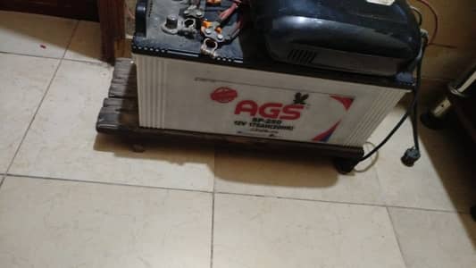 AGS Battery 175Ah – Excellent Condition AGS 175Ah battery available fo