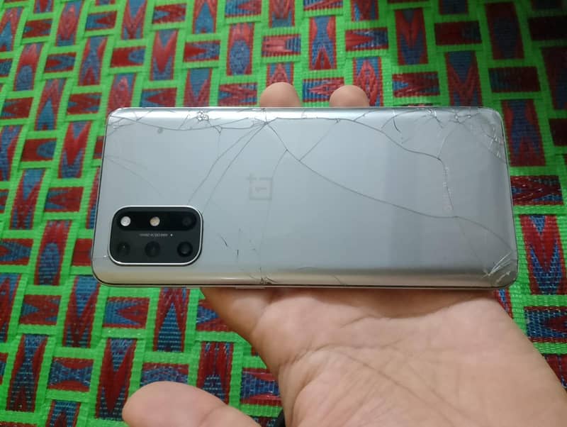 One Plus 8T 4