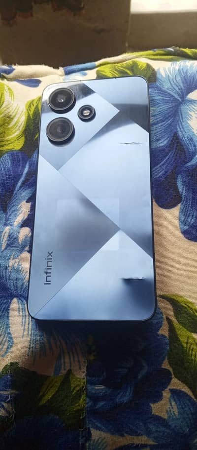 Infinix Hot 30