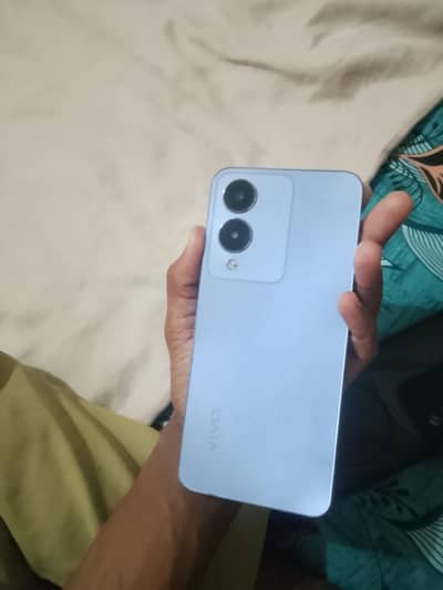 Vivo Y17s