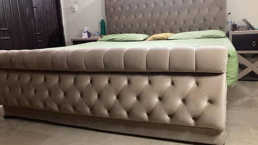 king bed