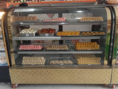 Bakery & Sweets Display Counter For Sale (Excellent Condition]