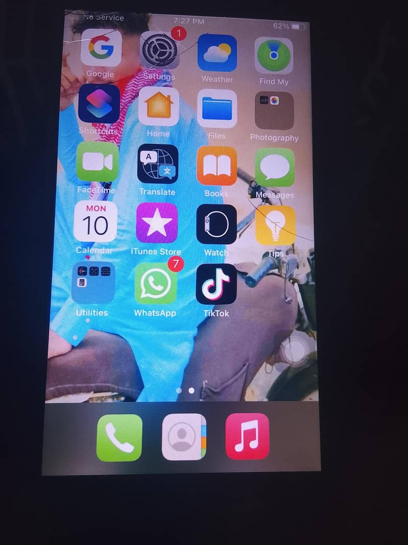 Apple iPhone 7 Plus 1