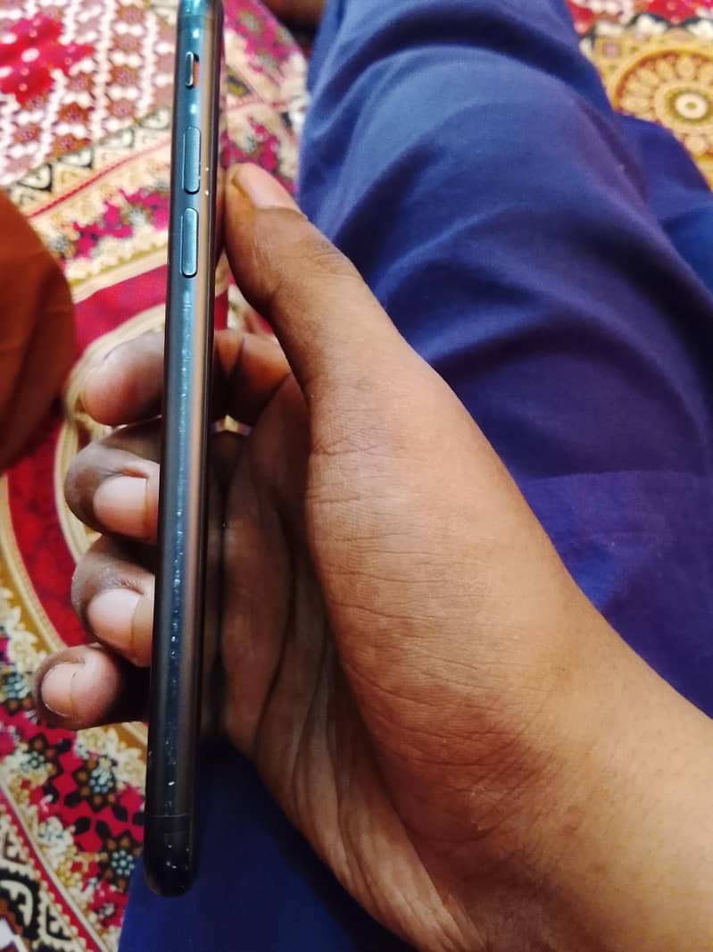 Apple iPhone 7 5