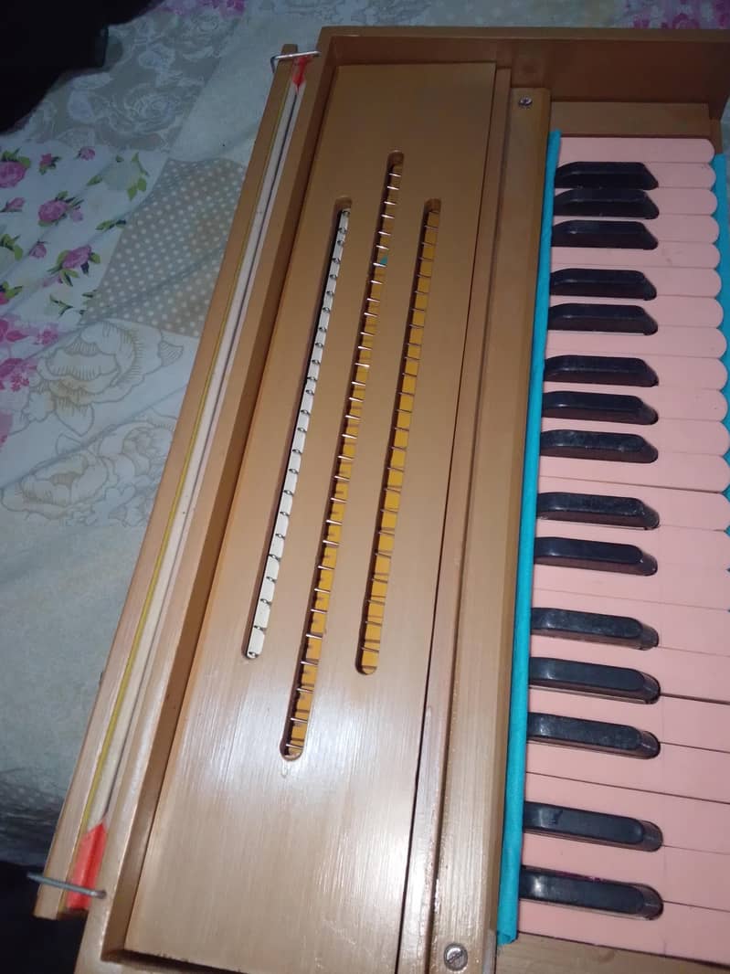 HARMONIUM 2