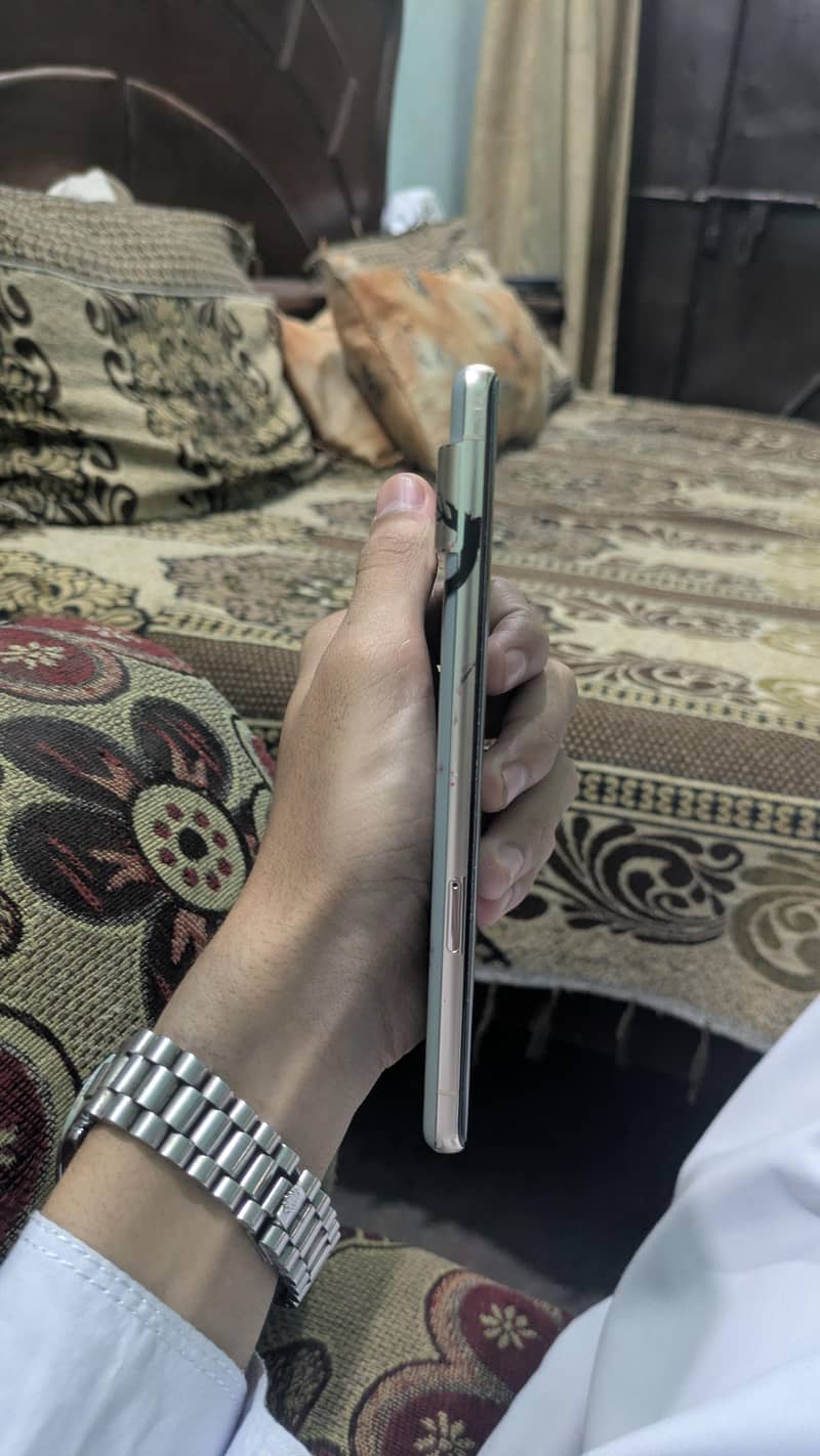 Google Pixel 7 Pro 2
