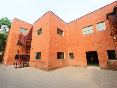 4 Kanal Building Is Available For Rent In Gulberg 3 Lahore