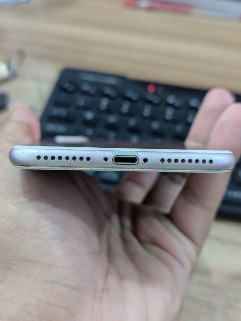 Apple iPhone 7 Plus 1