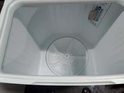 Haier 12 kg tub Washing machine