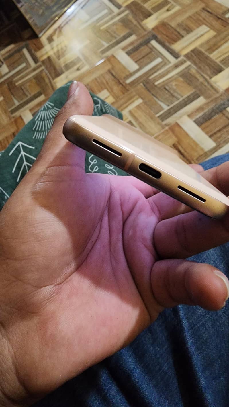 Google Pixel 8 1