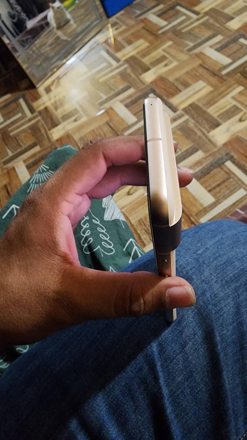 Google Pixel 8 3