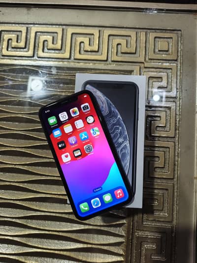 Apple iPhone XR