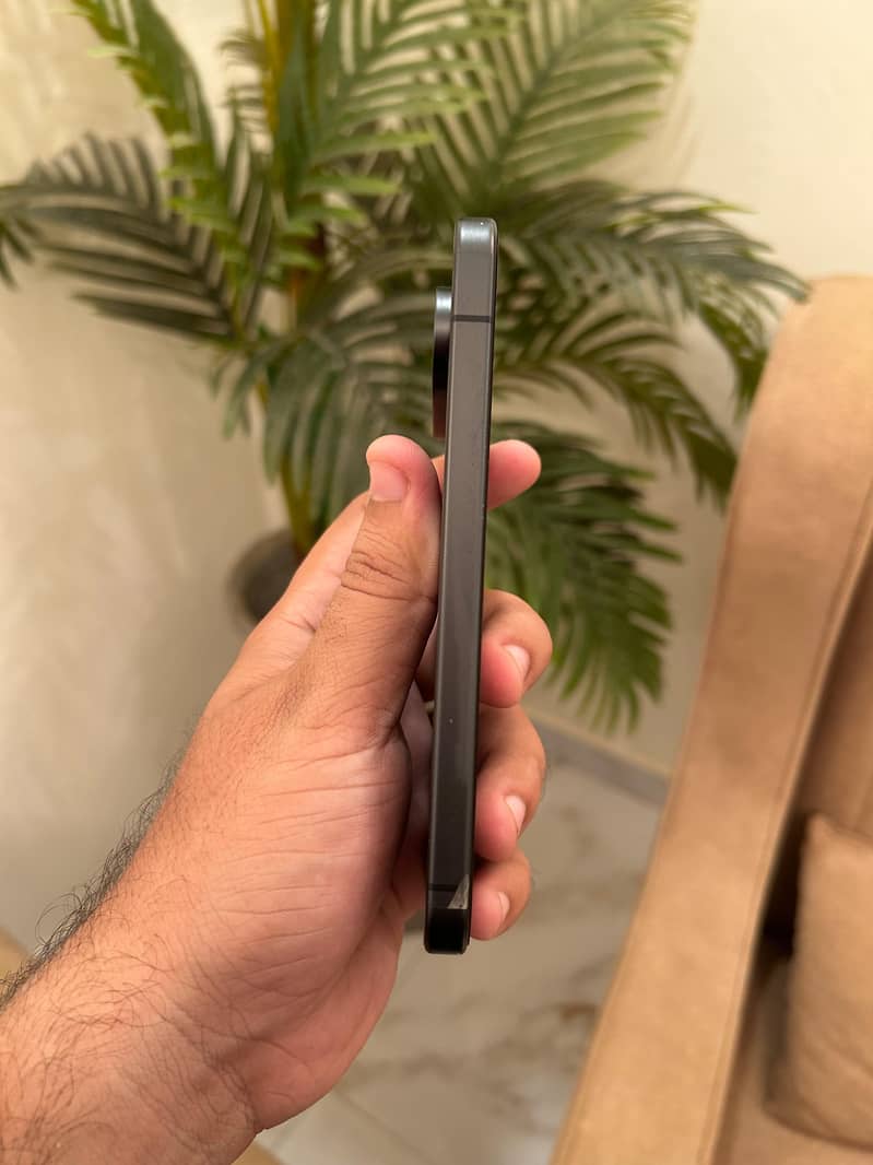 Google Pixel 10 3