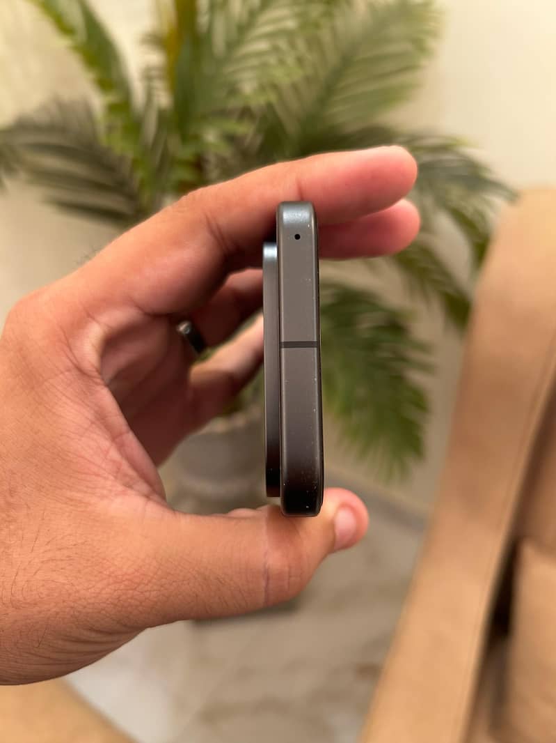 Google Pixel 10 5