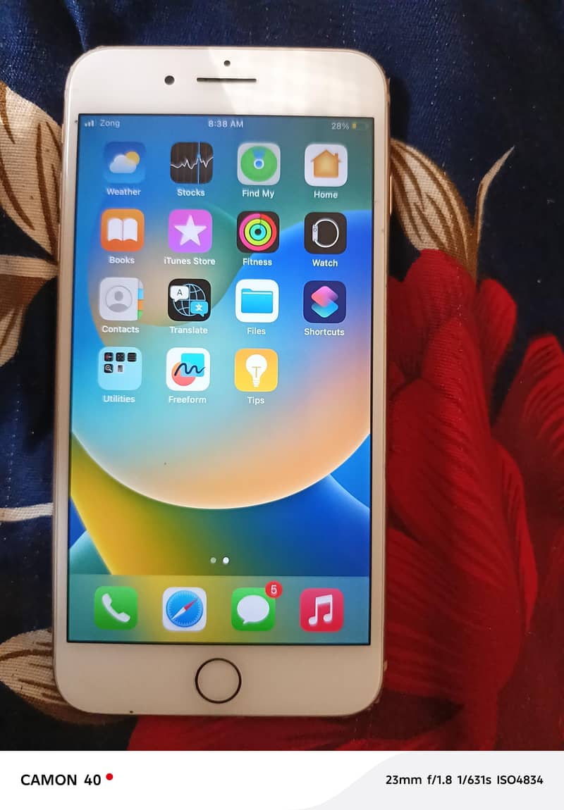 Apple iPhone 8 Plus 2