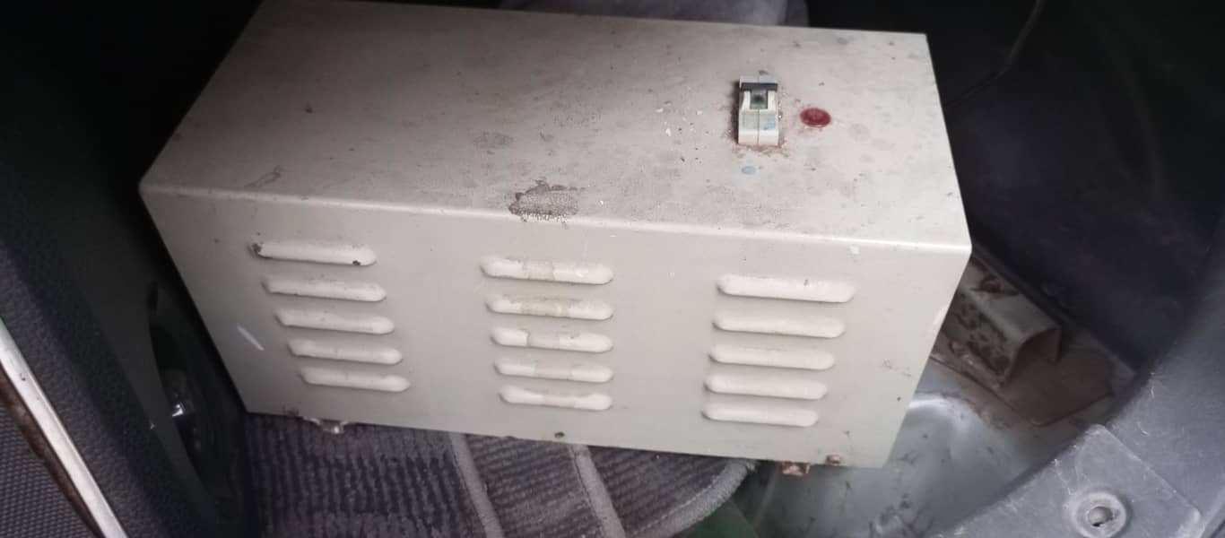 Voltage-stabilizer 1