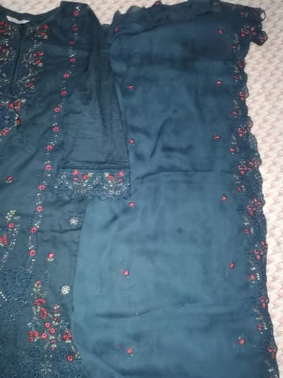 tawakal law embroidery suit
