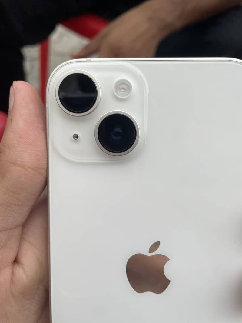 Apple iPhone 14 3