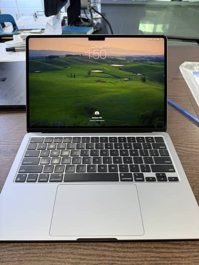 MacBook Air M3 – Box + Charger, Gently Used