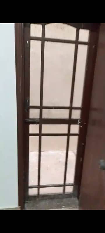 A 120 Square Yards House Located In Hadiabad Is Available For sale