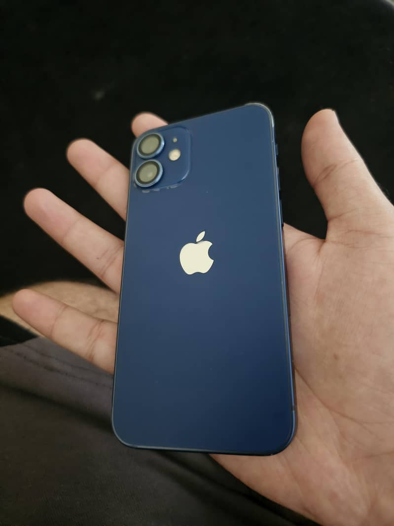 Apple iPhone 12 mini 3