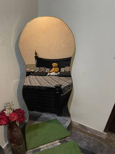 PINTEREST  STANDING  MIRROR ( new )