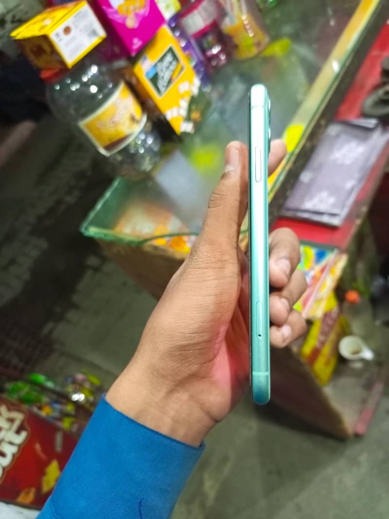 Apple iPhone 11 1