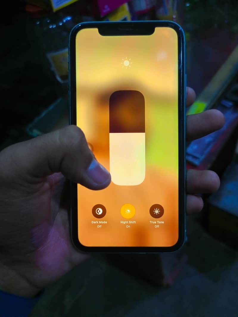 Apple iPhone 11 7
