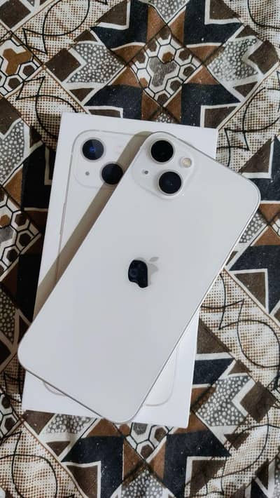 iphone 13 white colour