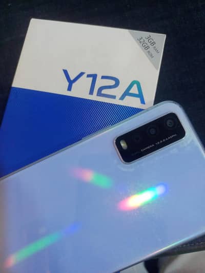 Vivo Y12A  3\32 with box charger all ok original mobile