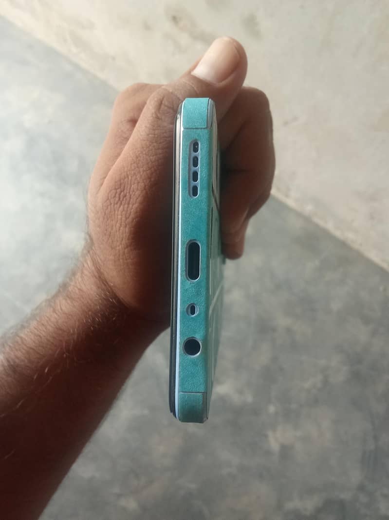 Realme Note 50 4