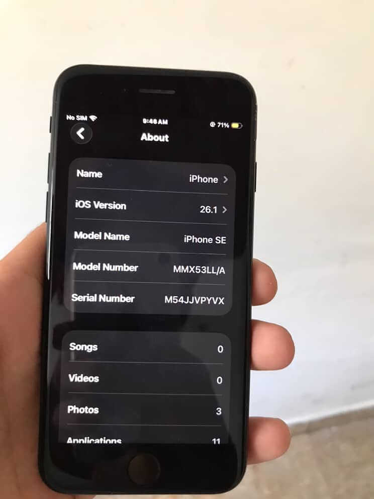 iPhone SE 3rd (generation) 2