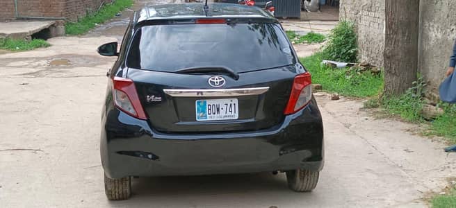 Toyota Vitz 2012