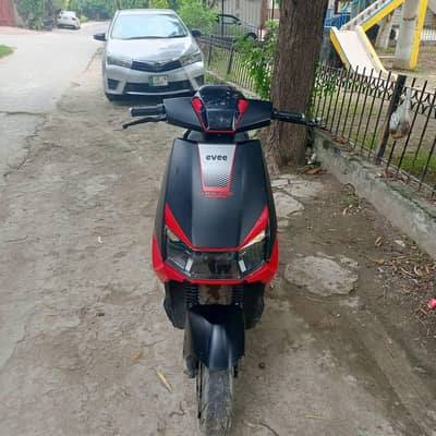 Evee S1  scooty 2025 model all okay for sale