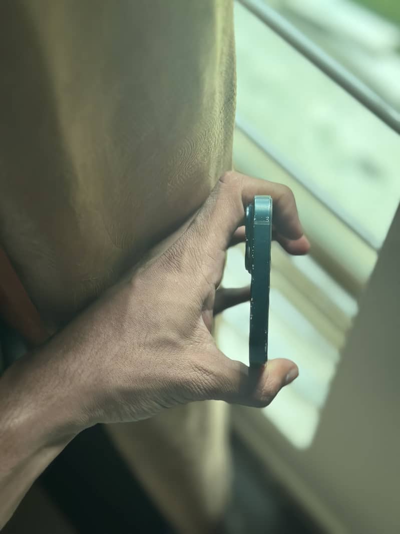 Apple iPhone 14 plus 4