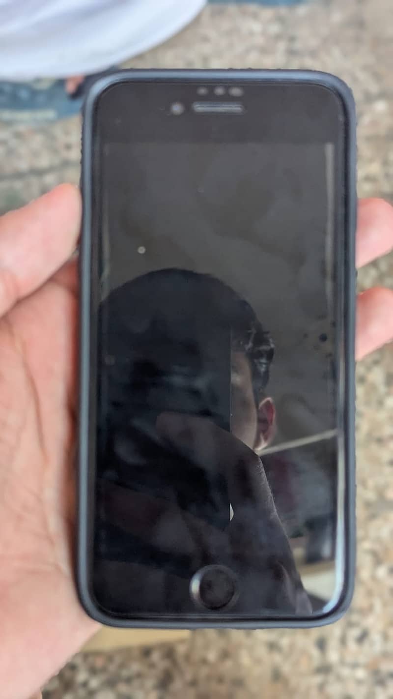 Apple iPhone SE 3
