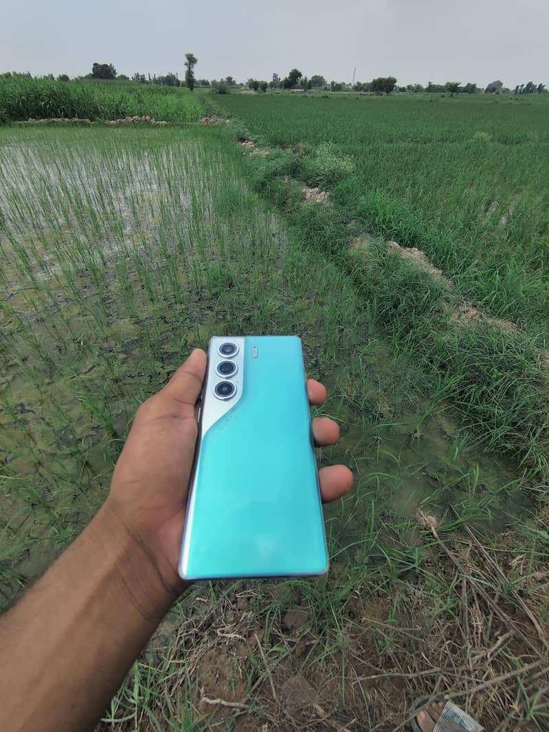 Tecno CAMON 40 Pro 5