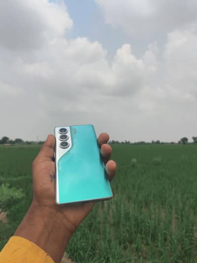 Tecno Camon 40 pro