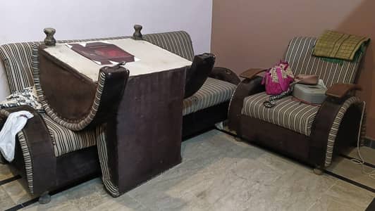 I'm selling my 5 seater sofa set