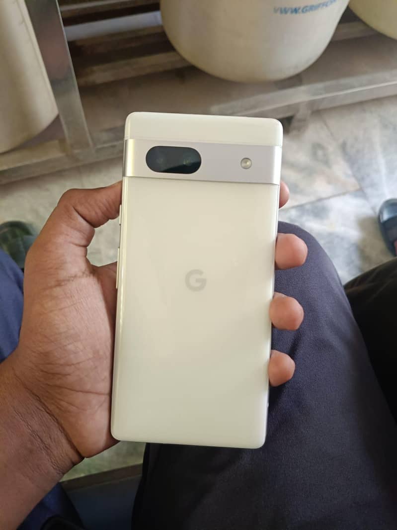 Google Pixel 7a 1