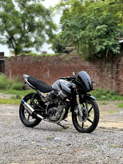 Yamaha YBR modified