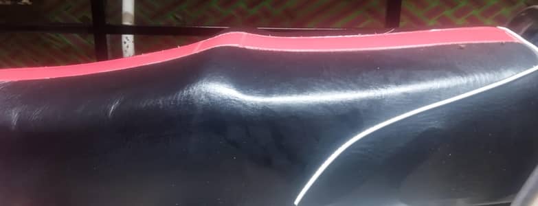 Bike Seat Black and red stripe