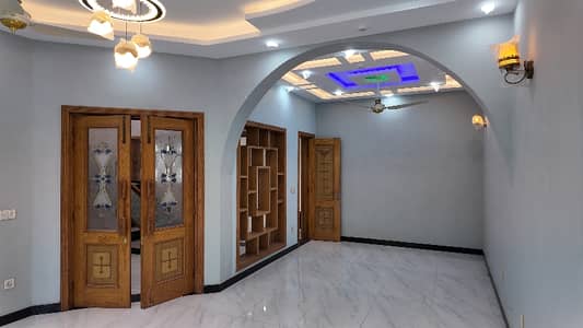 Find Your Ideal Prime Location House In Lahore Under Rs. 210000