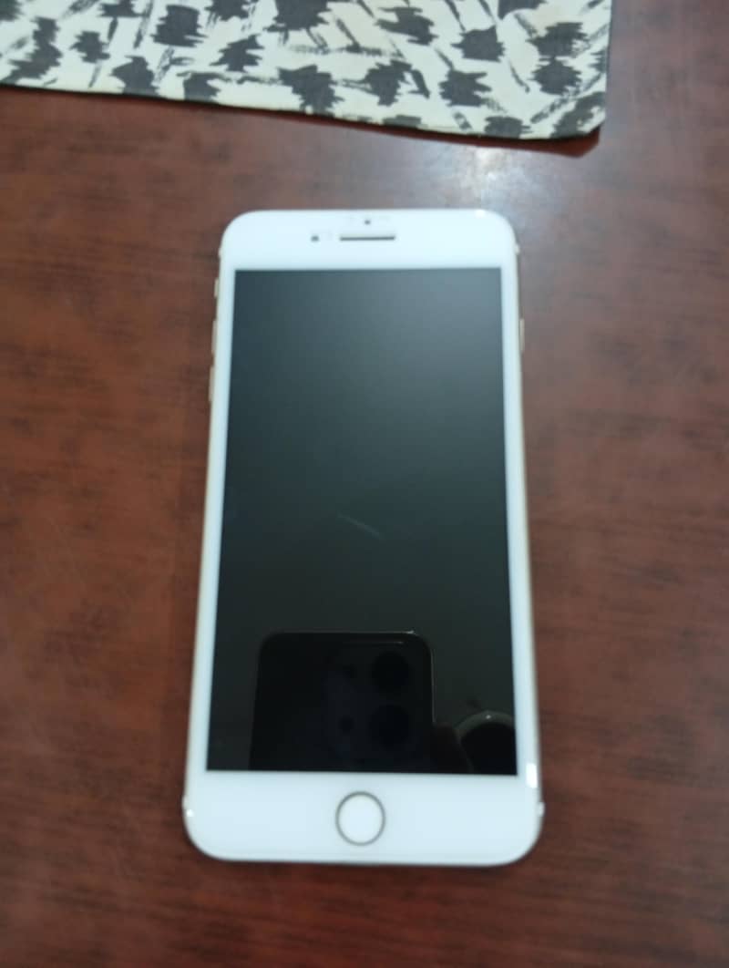 Apple iPhone 7 Plus 1