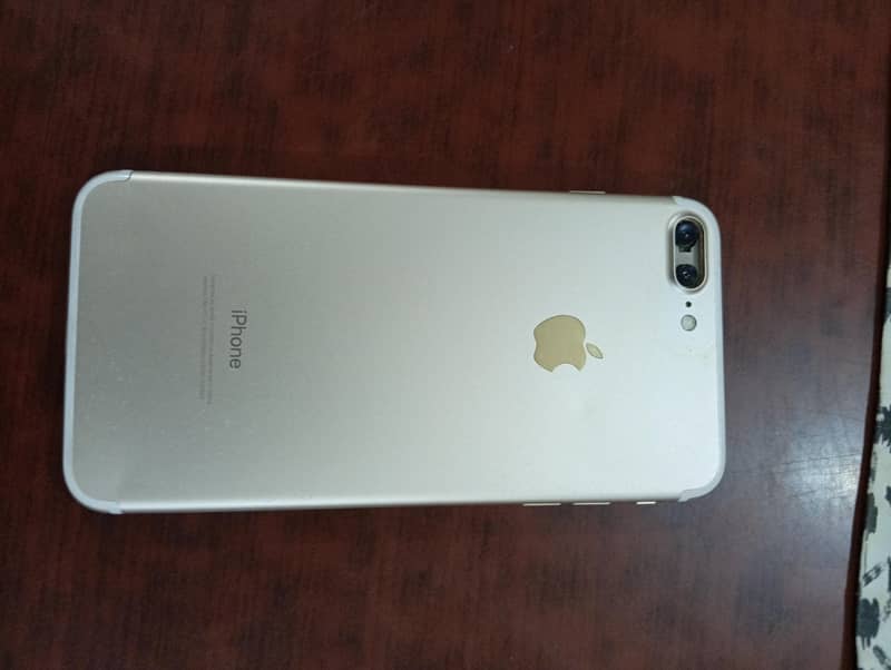 Apple iPhone 7 Plus 2