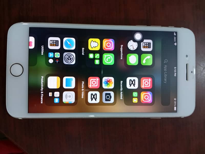 Apple iPhone 7 Plus 3