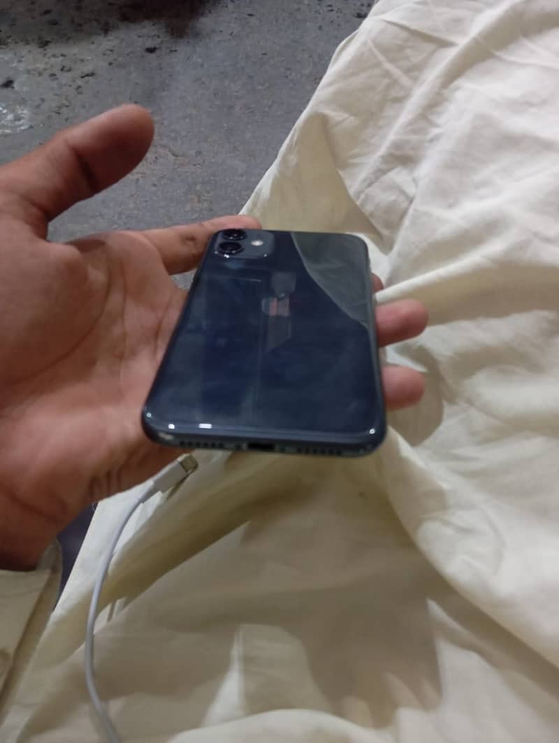 Apple iPhone 11 1